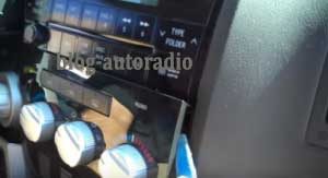 installer autoradio Toyota Sequoia